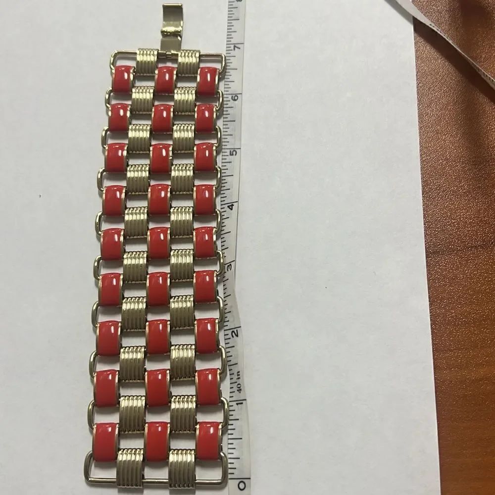 🎉1 hr sale🎉Cache bracelet 🧡 - Picture 7 of 7